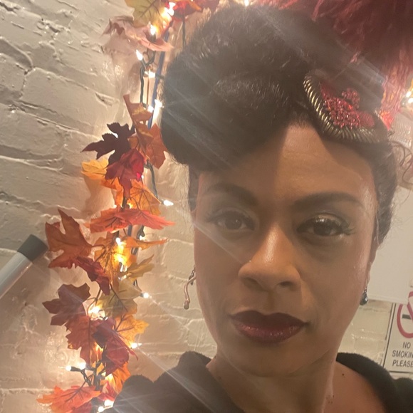 Meet your Posher, Jacqueline - Picture 2 of 2